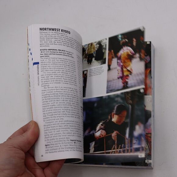 Kyoto Japan City Guide Travel Guide Book - Picture 4 of 5